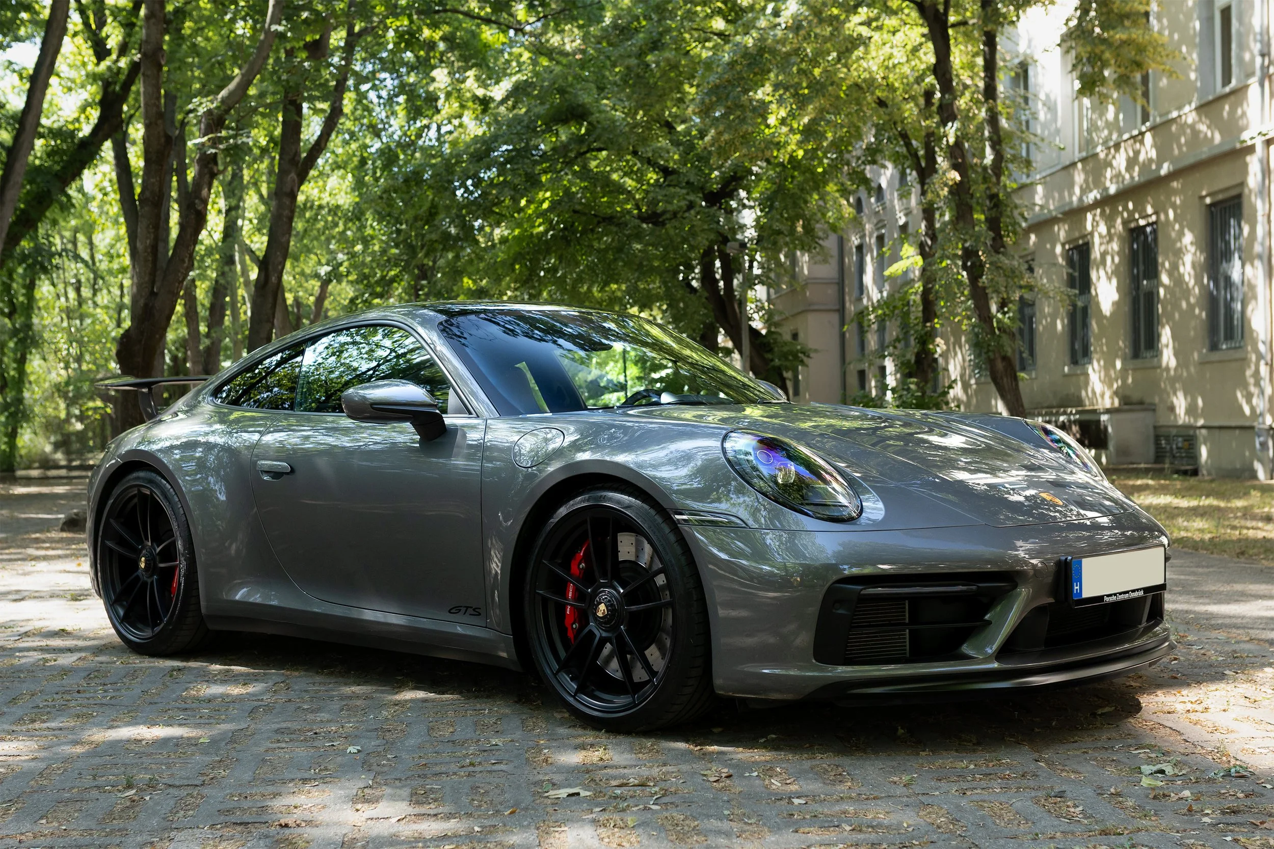 Porsche GTS-2.jpg