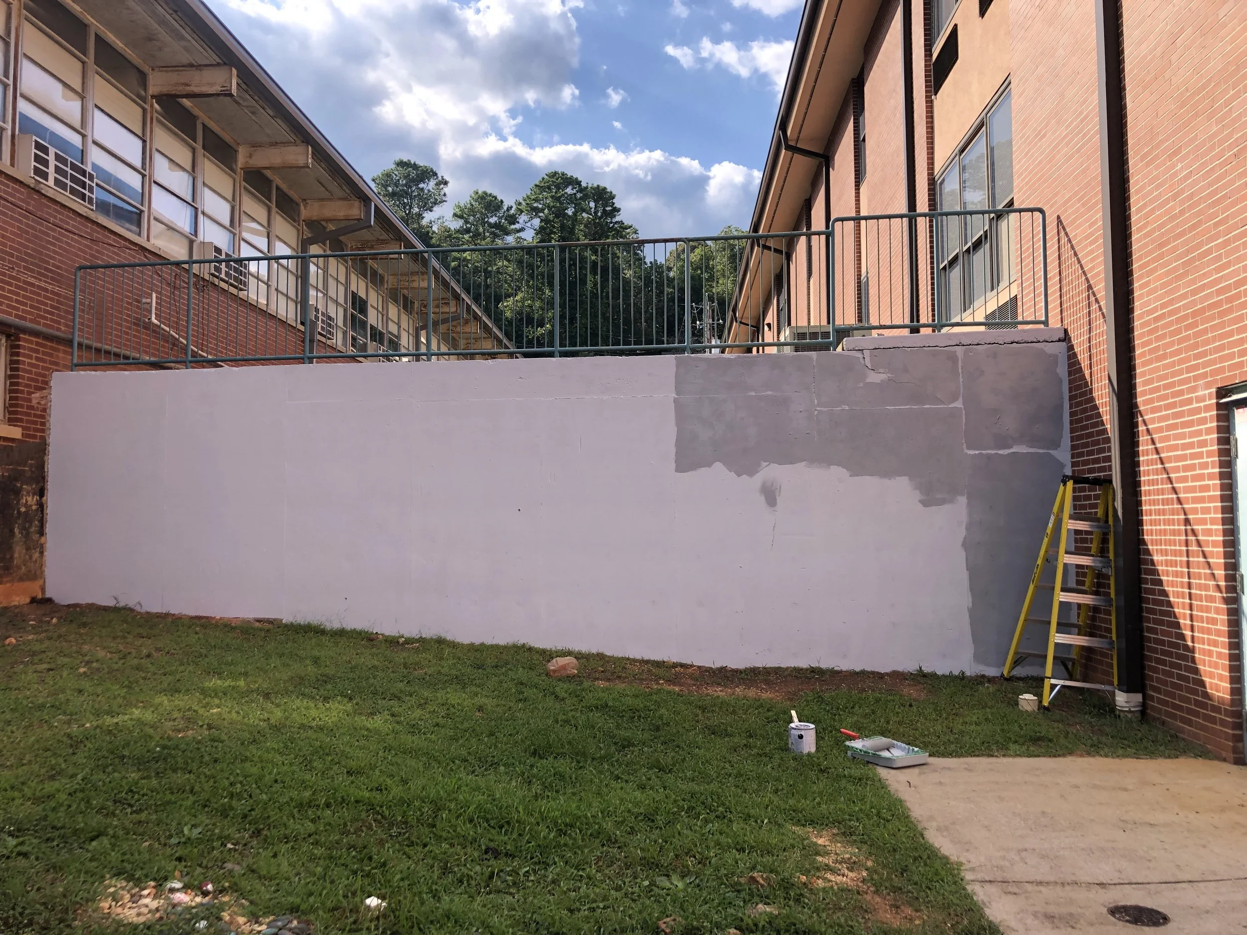 Can you tell where I ran out of primer and had to buy a new can? Barely noticeable, I know.