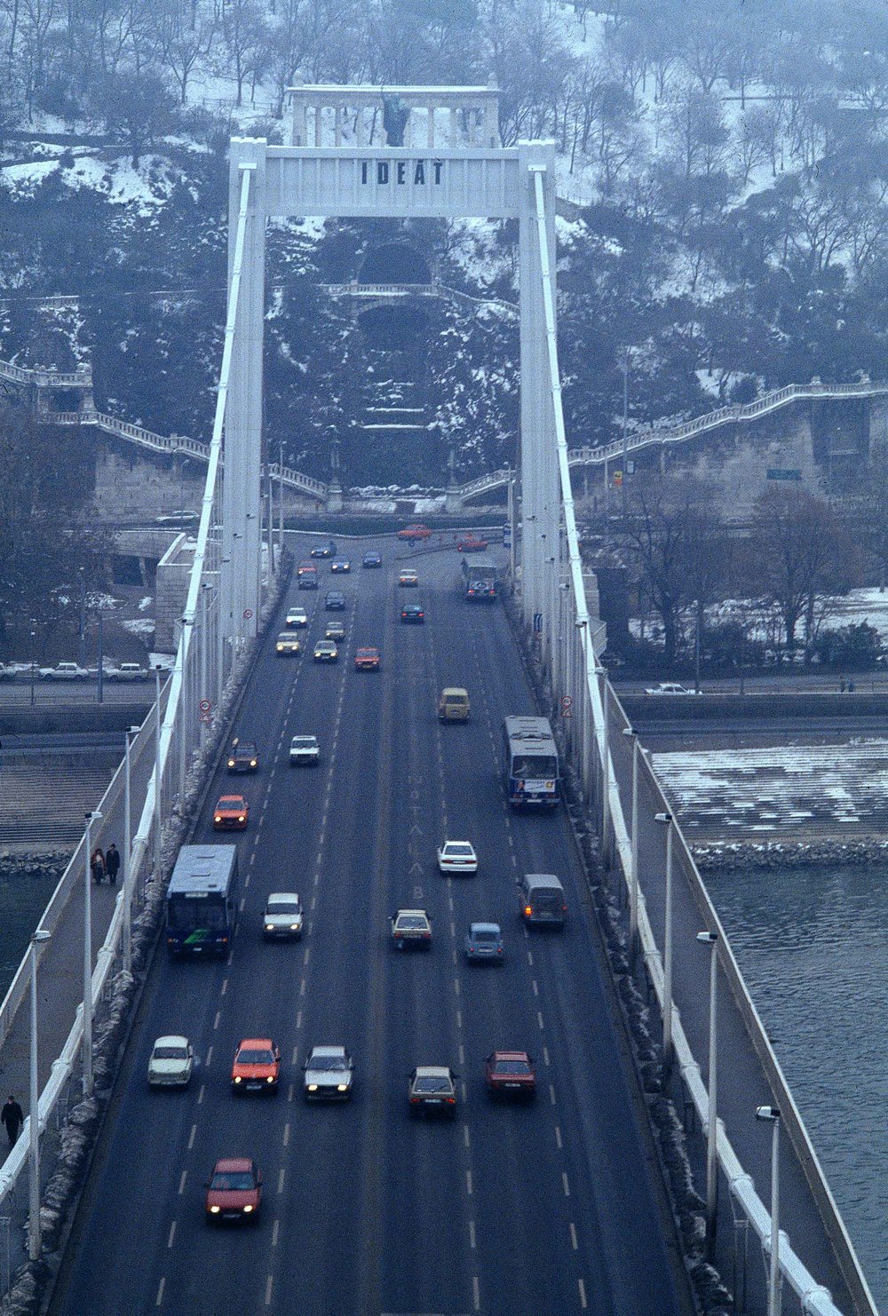 Directions Signs 1993. Elisabeth Bridge, Budapest