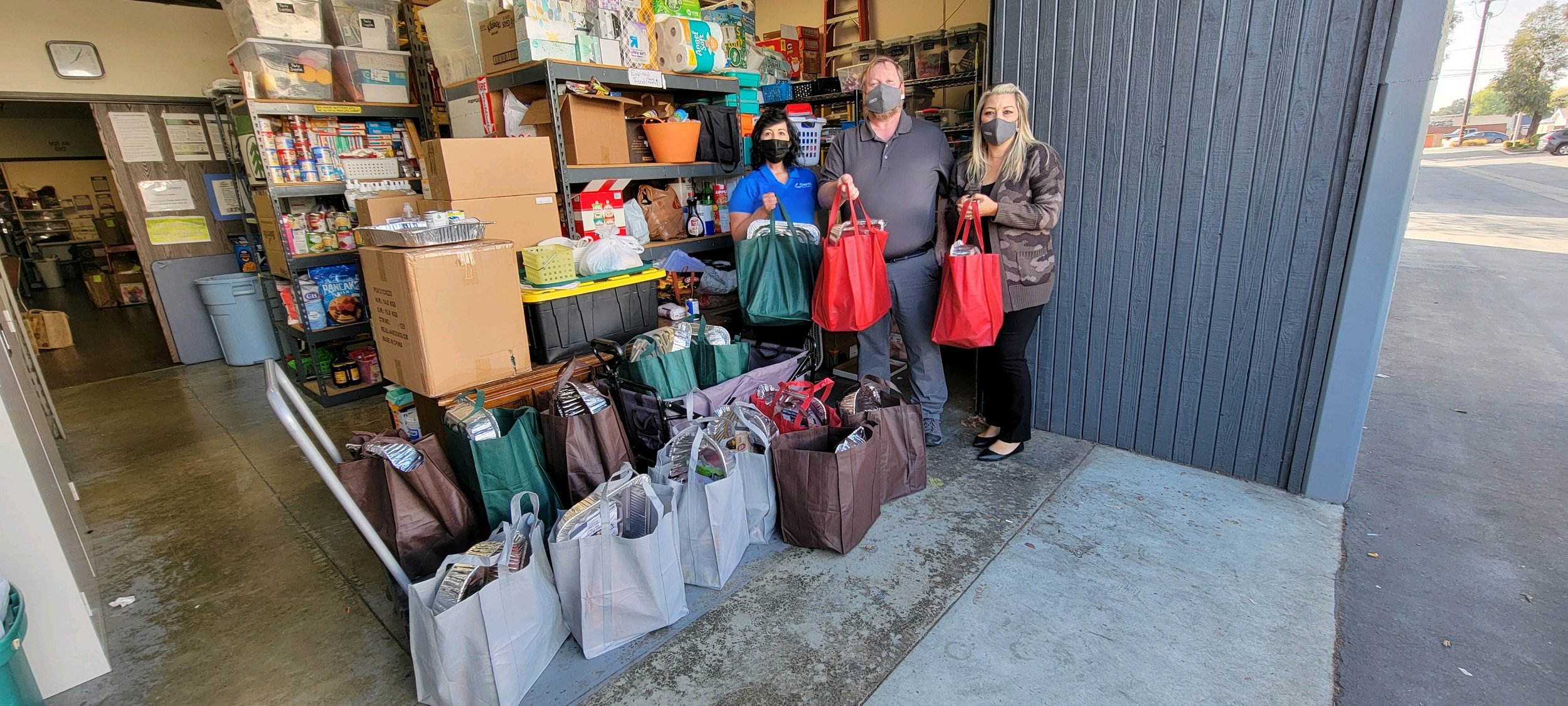 Foothill's Family Shelter - Turkey Day Baskets.jpg