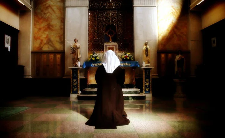 nuns.jpg