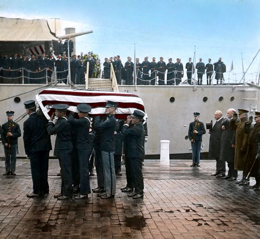  Unknown Soldier from World War I being taken from the USS Olympia at the Washington Navy Yard and transported to the US Capitol to lay in state. On November 11, 1921 the body was intered at Arlington National Cemetery   (photographed by E.B. Thompso