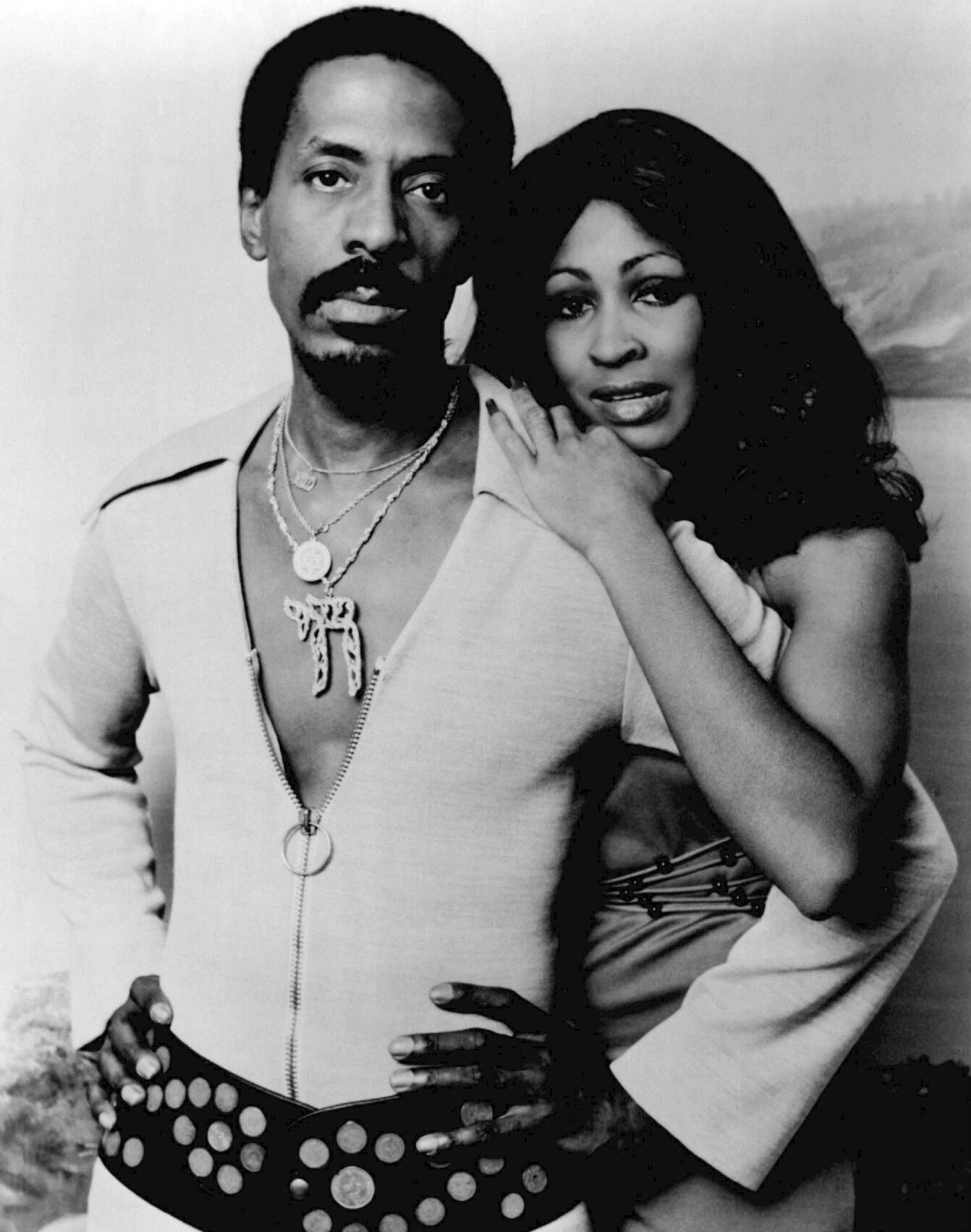 104d Ike_&_Tina_Turner_Midnight_Special_1974.jpg