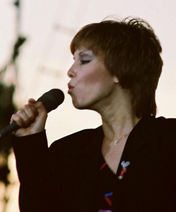 104abh PAT_BENATAR_2007-09-07_(cropped).jpg