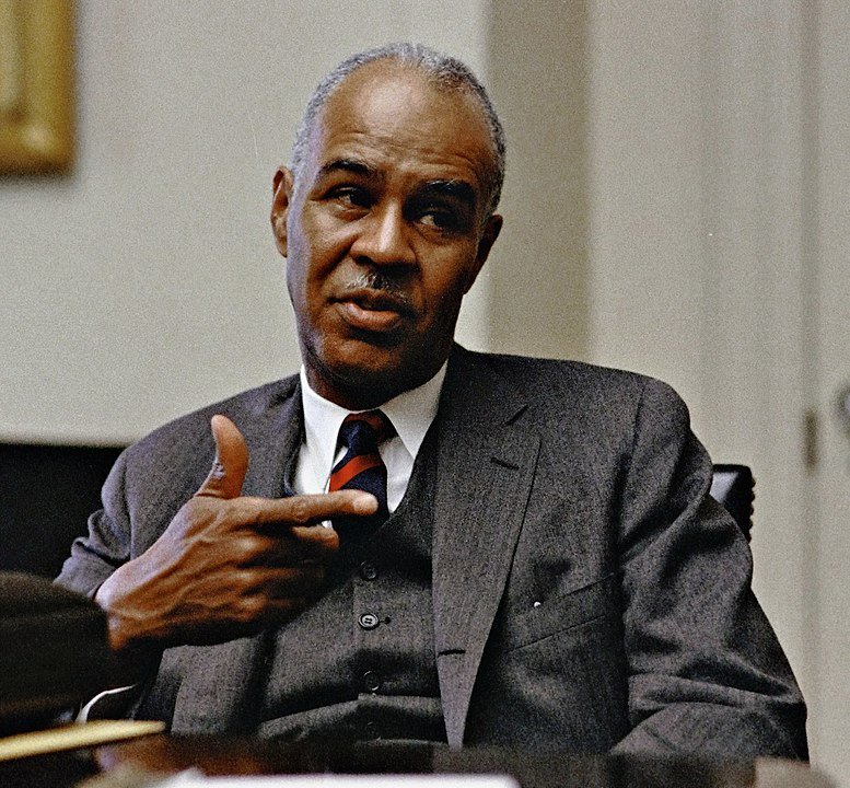 104 e 777px-Roy_Wilkins_at_the_White_House,_30_April,_1968.jpg