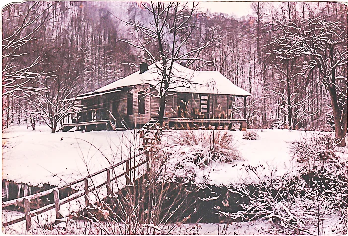Mama Lakes House.jpg