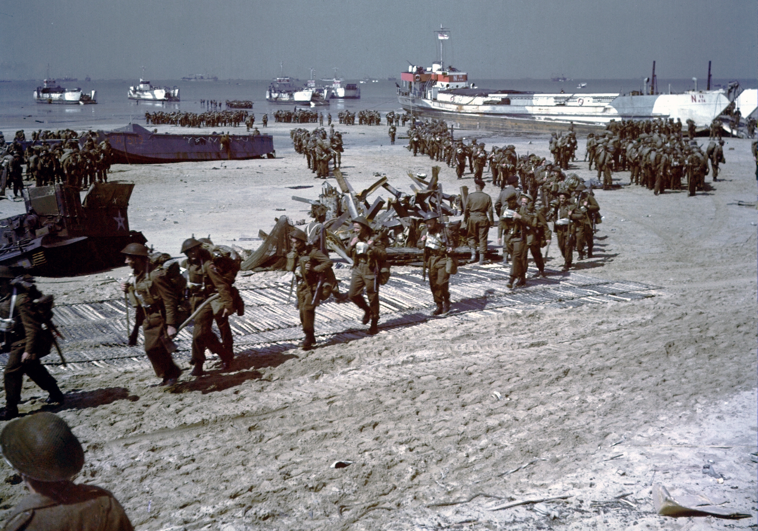 Высадка д. Операция в Нормандии 1944. Высадка в Нормандии 1944. Нормандия 1944 высадка союзников. Высадка США В Нормандии 1944.