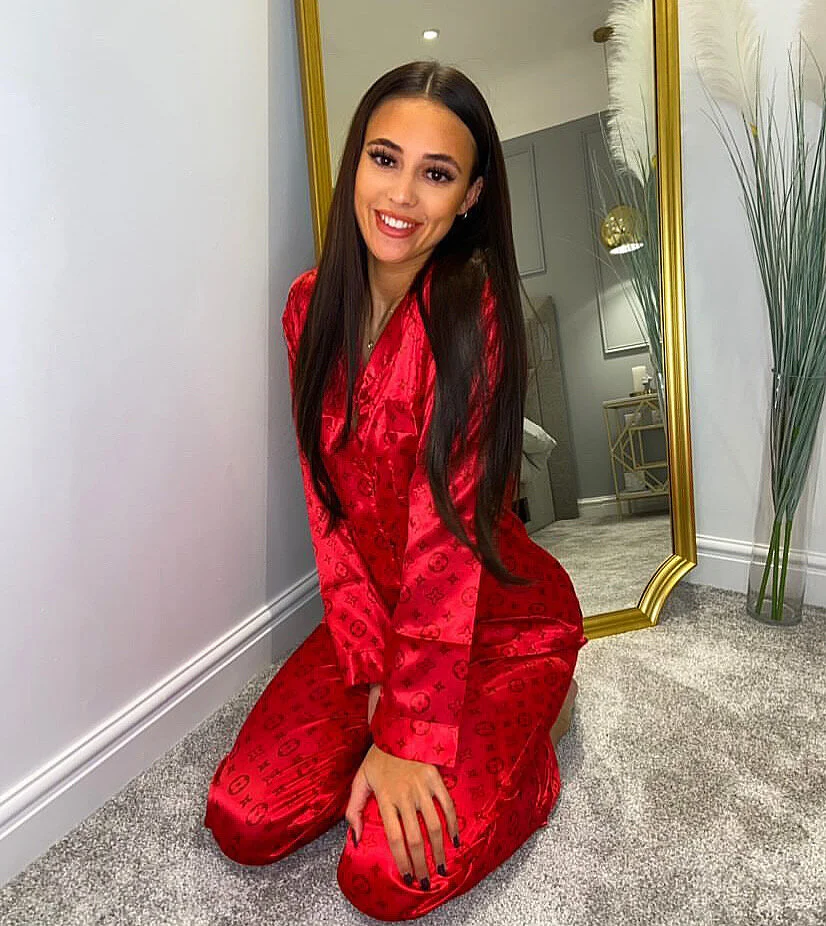 61499BFC-45FD-4A72-8A2A-F5007966D280