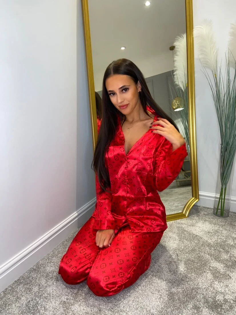 7435E861-2464-4702-BD06-015B0A0E6412