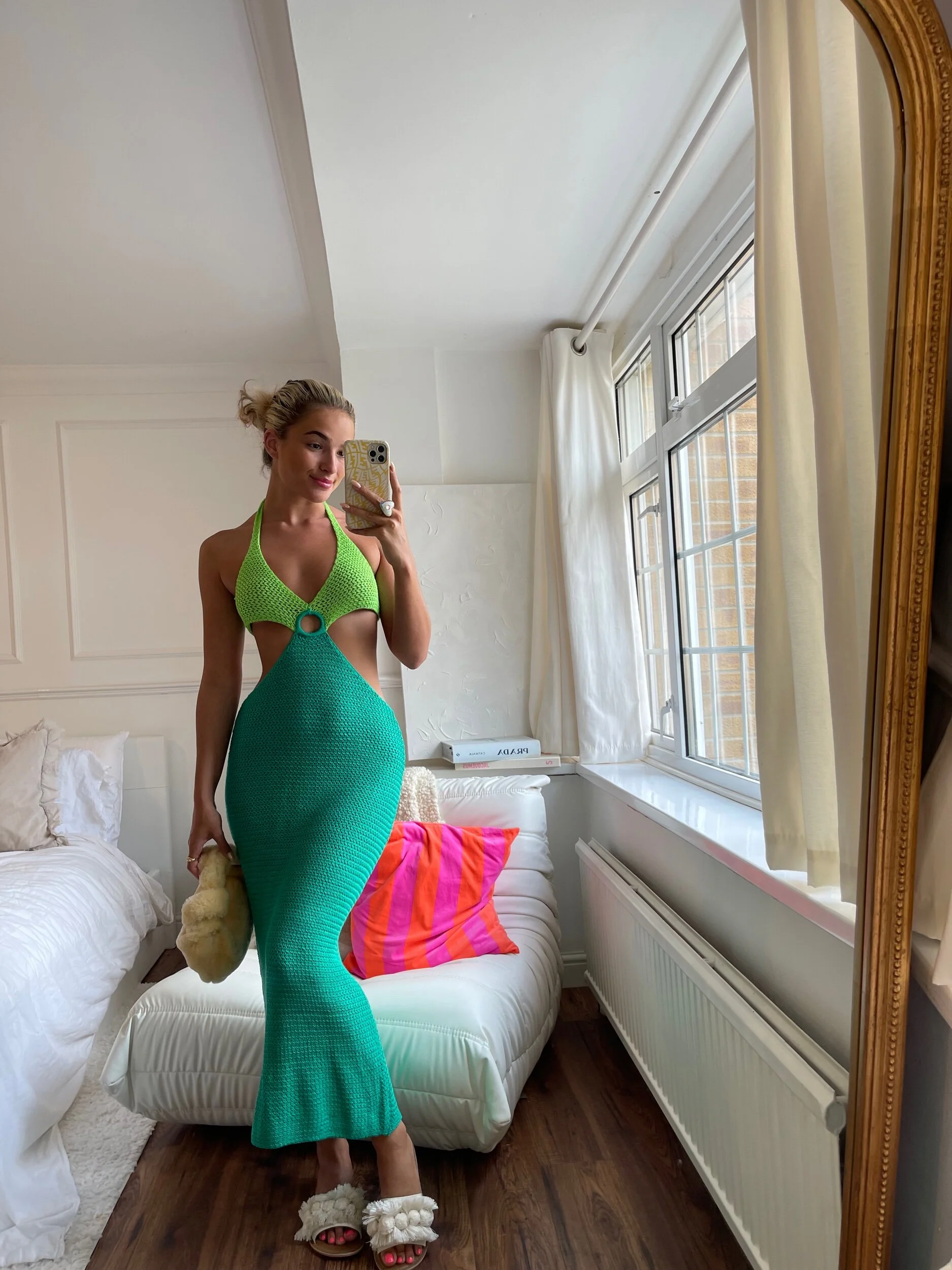 FA4C4181-5C9F-4AA4-A7DB-2906F640D468