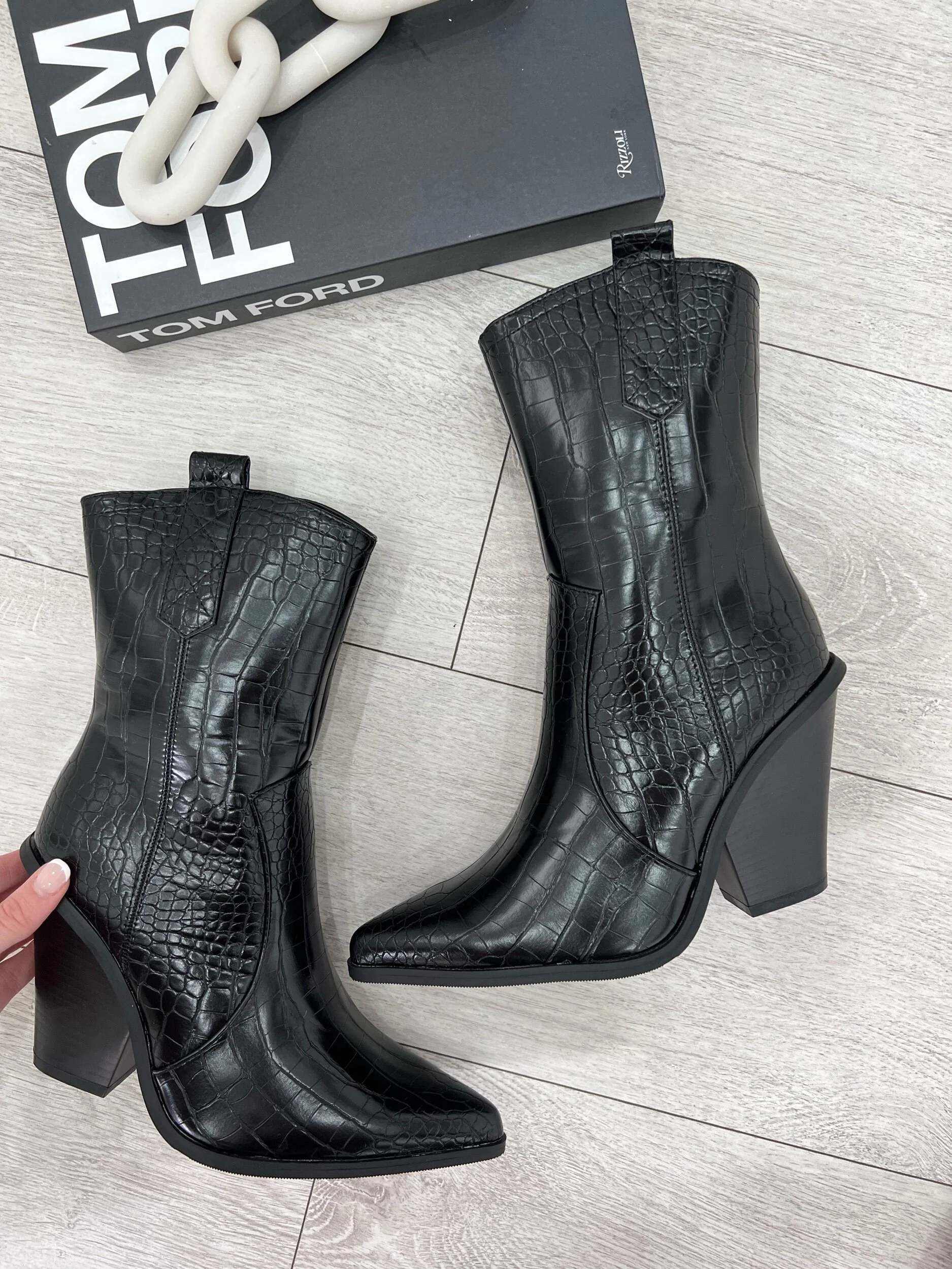 5179BCC8-F42F-40EF-8611-284636A0F068