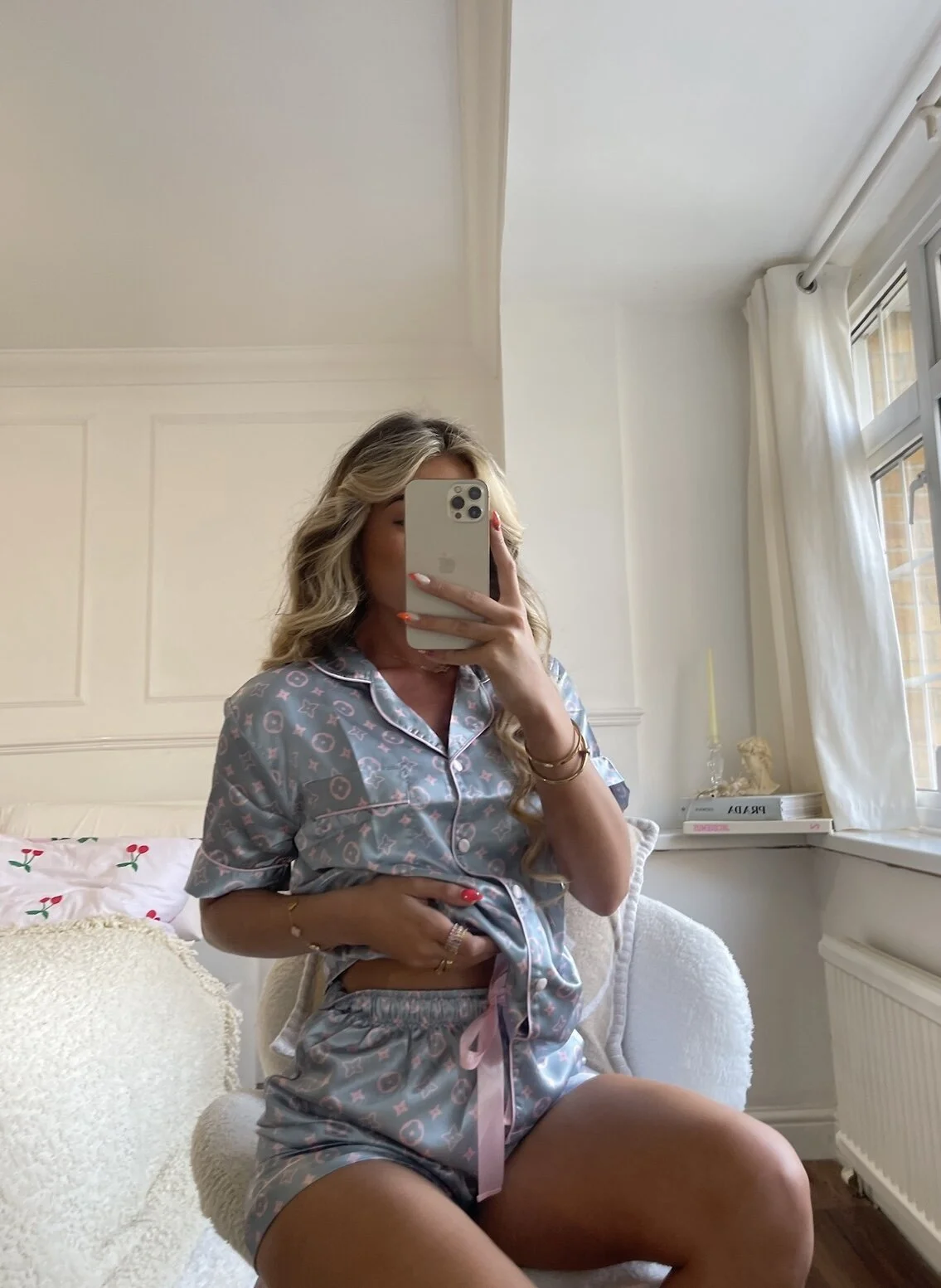 C84CB38F-69D2-4AFC-9DCD-0017B576C3BB