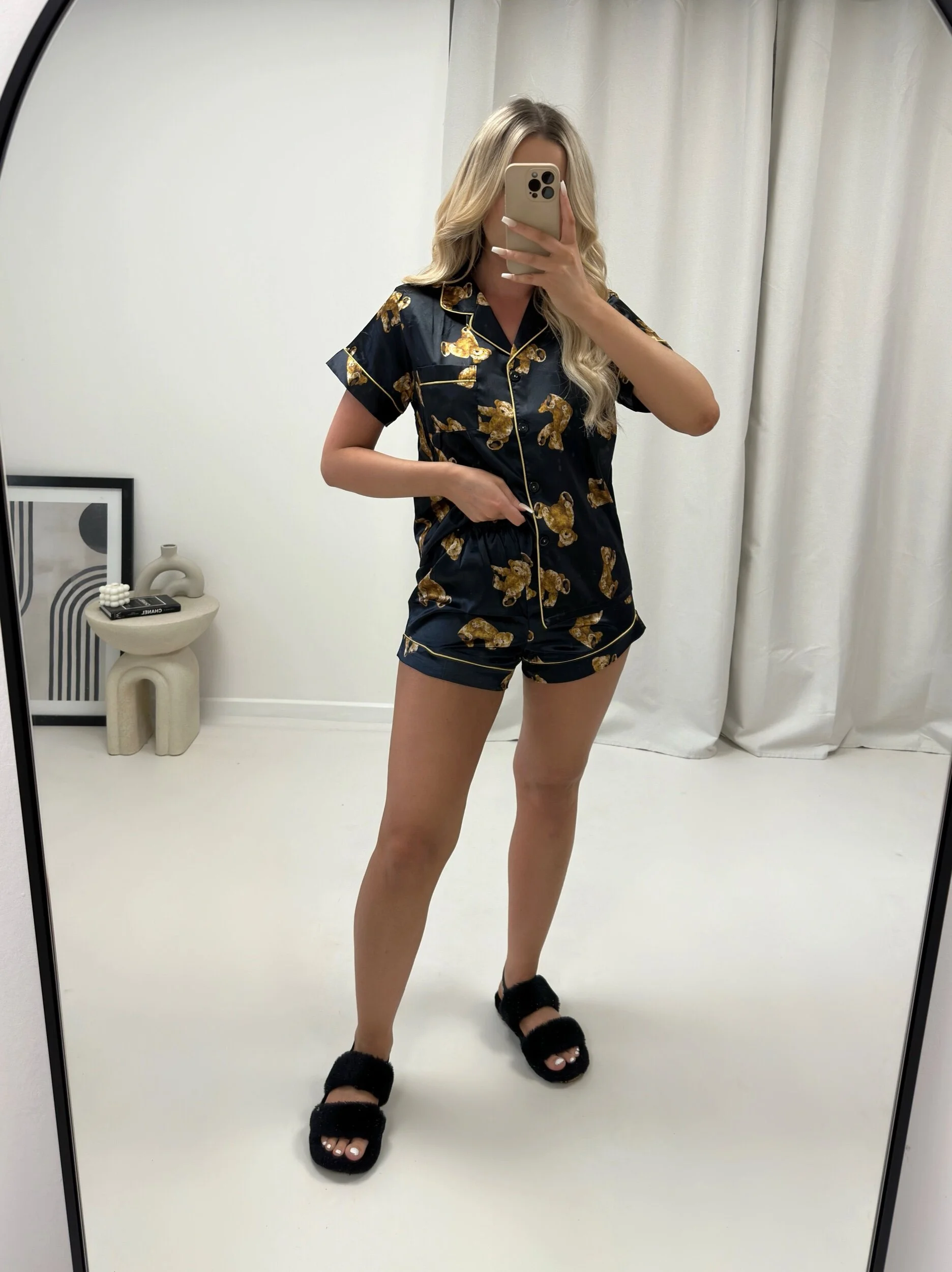 2EDDD37C-D4BF-433A-B29A-75980A627ECF