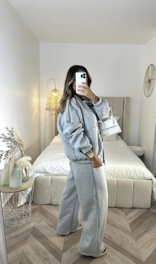 765E05FC-A001-47A7-AA8B-A697C032C9DC