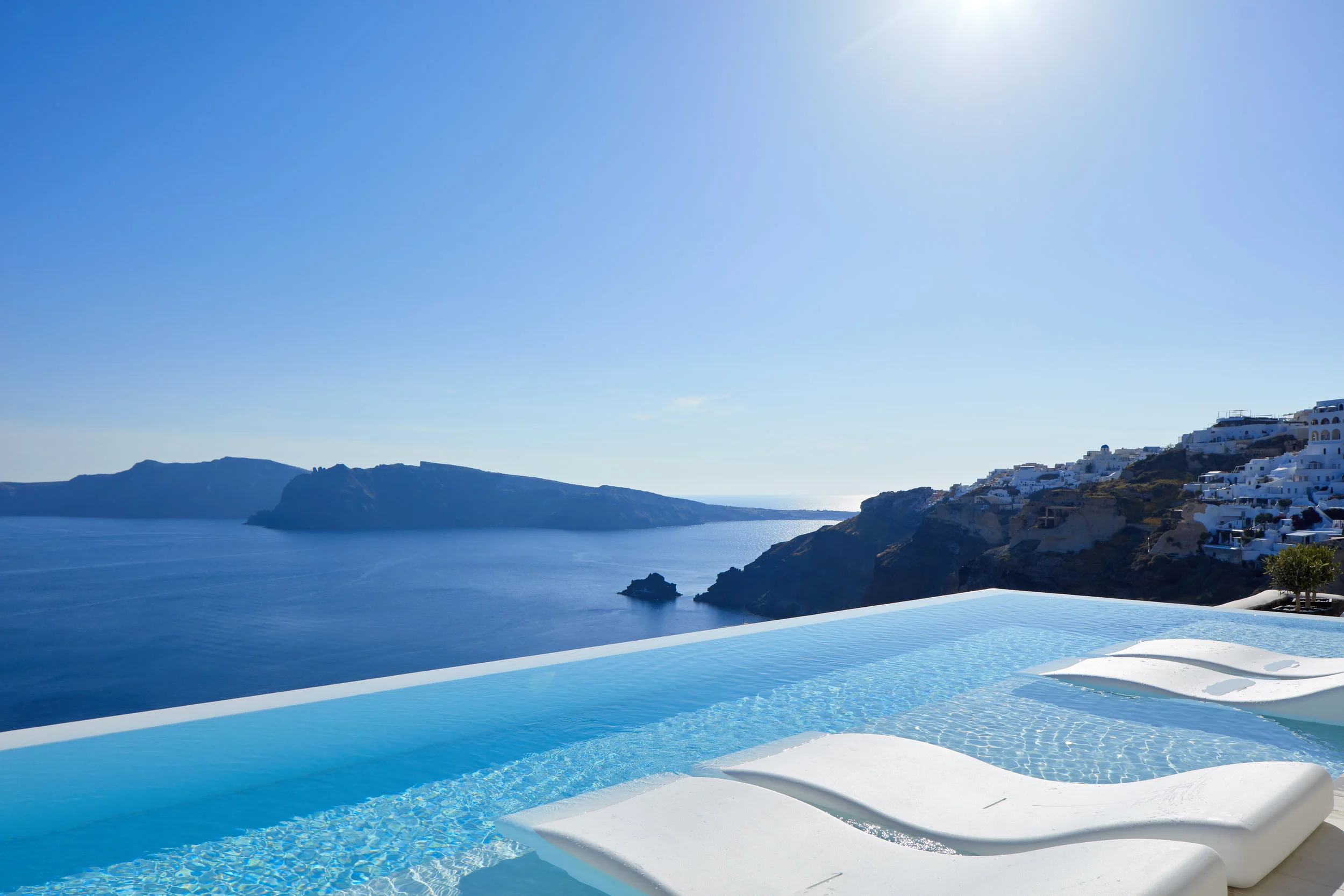Canaves Oia Suites
