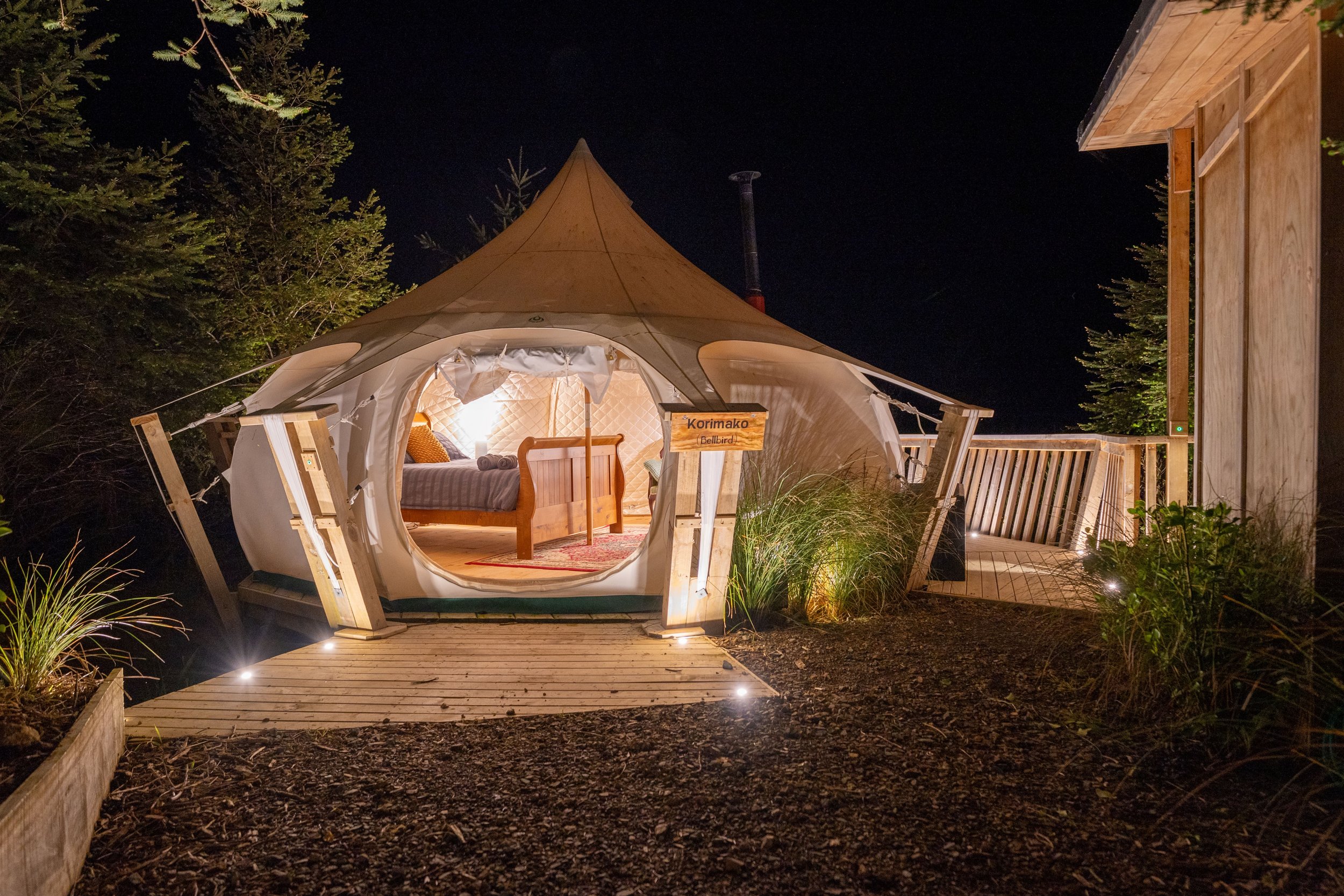 Yarn_Dirtfarm_glamping_night-09_resize.jpg
