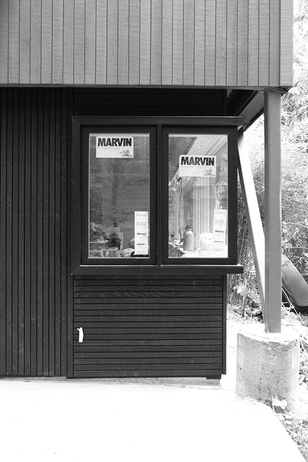 corner_bw.jpg