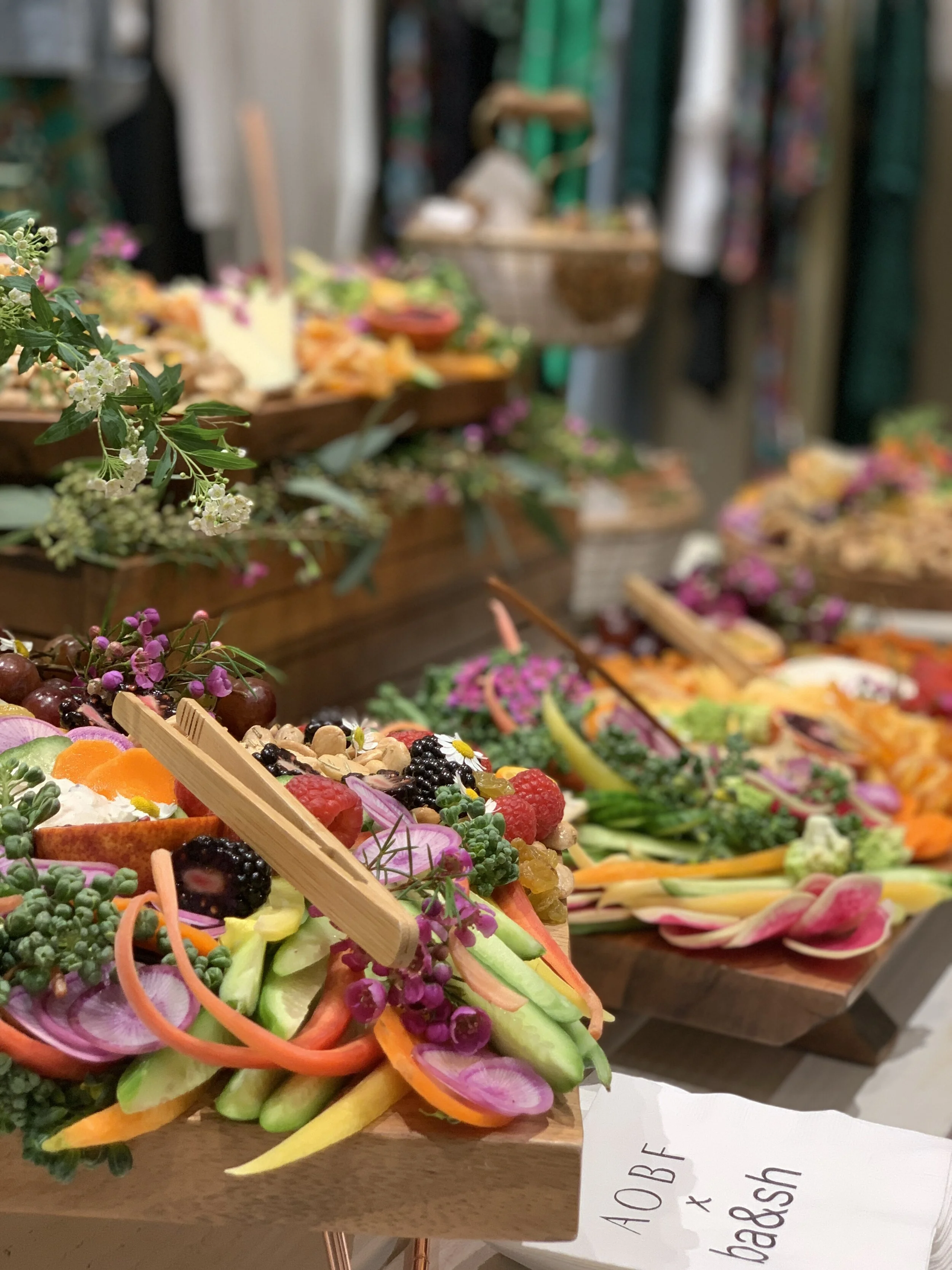 Custom Gazing Tables + Spreads