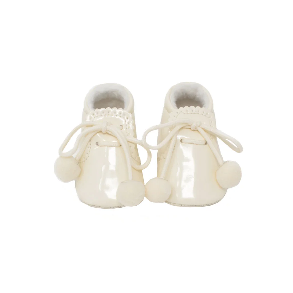 Cream Pom Pom Crib Shoe 1 .jpg
