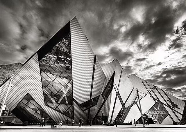 ROM. Short for: Royal Ontario Museum. Designed by Daniel Libeskind (Polish-American architect). // Image: unknown