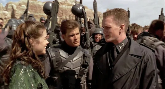 starship-troopers-still2-526x284.jpg