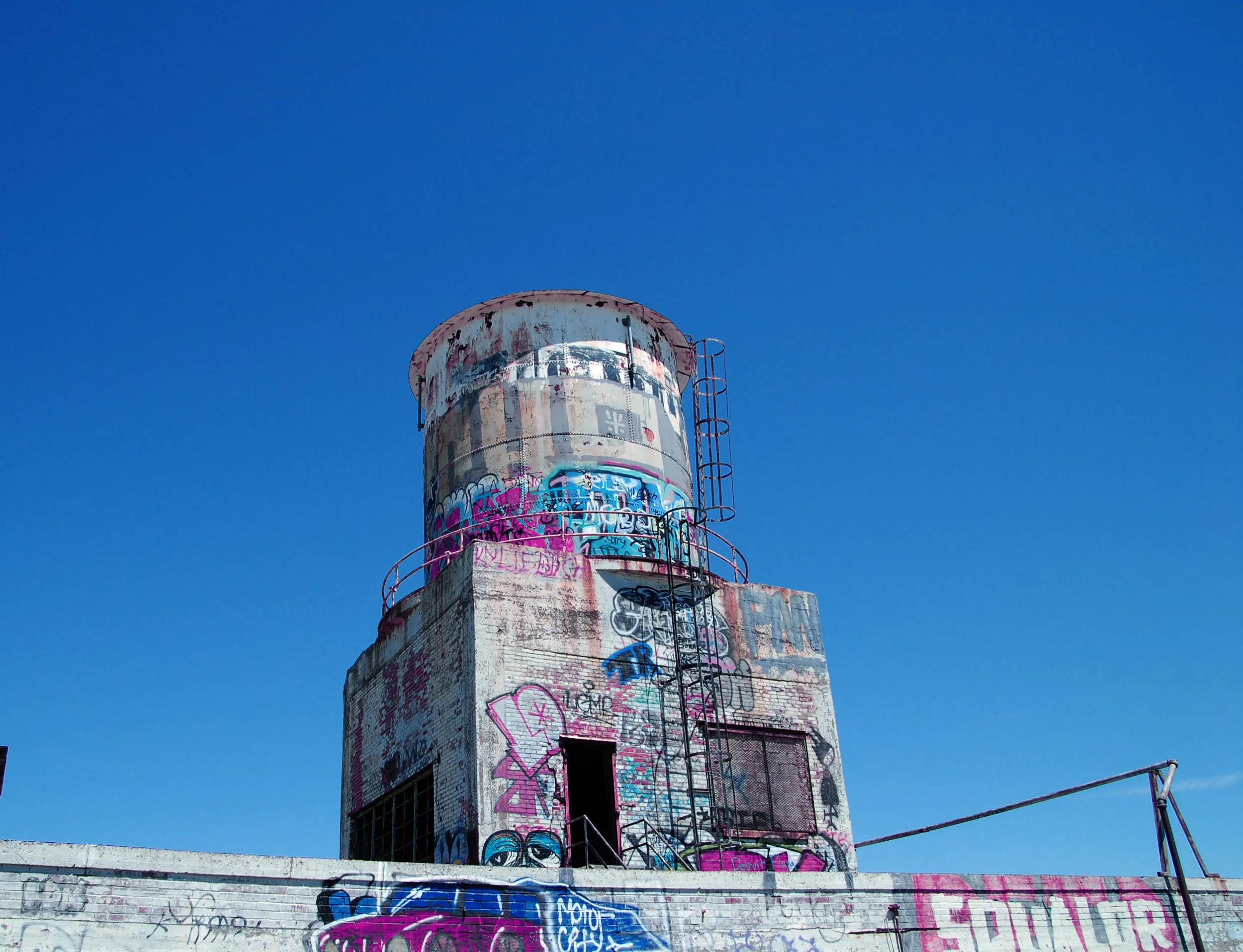 w_leslie_moving up but going nowhere_2017.JPG