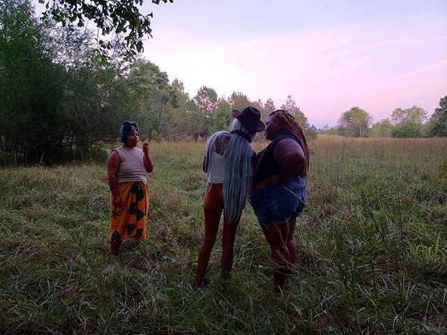 i’d like to thank Crystal love for taking pictures of me & my wife doing our project this evening 💜