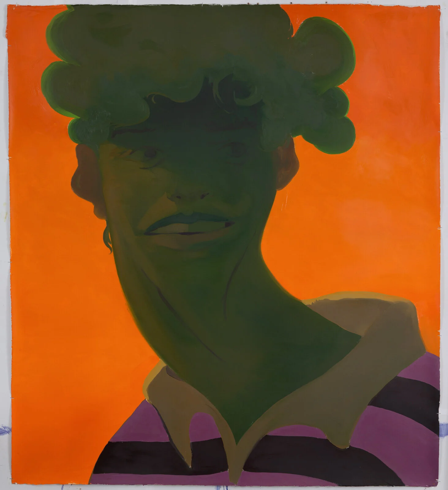 a glance between pauses