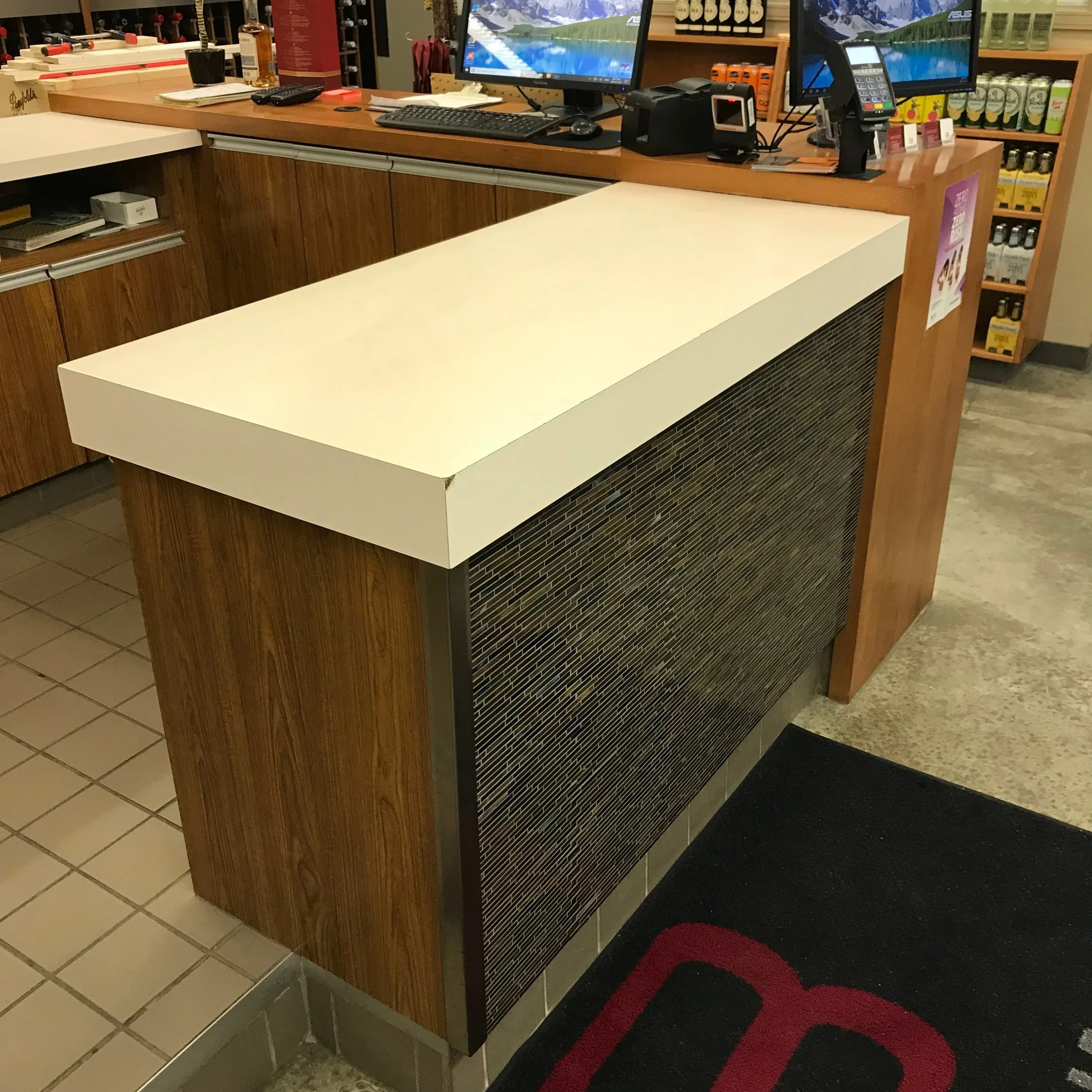 Right Counter Before.jpeg