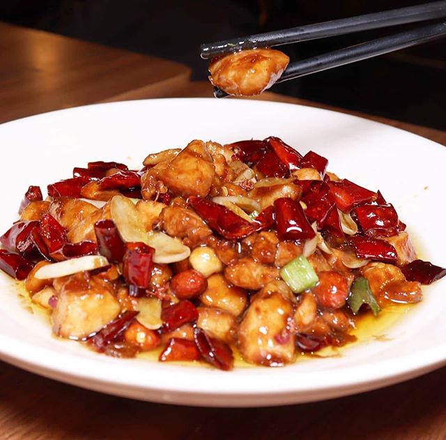 Still cold outside so @alley41official is keeping me warm with their spicy dish! 📷: @lifesotasty_ .
.
Stir Fried Chicken with Roasted Chili Peanuts 🌶🌶
.
.
#nyceats #newforkcity #instafood #nycfood #eeeeeats #topnycrestaurants #topcitybites #nyceee