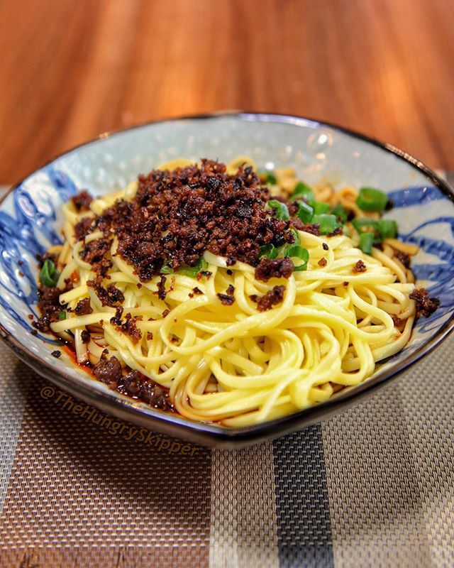 Continuing my Chinese New Year Celebration with this Dan Dan noodle with chili-minced pork at @alley41official in Flushing, Queens. Alley 41 was named as a 2019 Michelin Guide New York City Bib Gourmand restaurant. 📷 @thehungryskipper