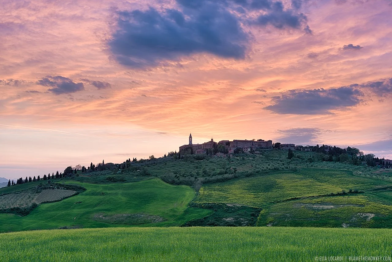 Elia-Locardi-Travel-Photography-Colors-In-The-Sky-Pienza-Tuscany-Italy-1280-WM-sRGB-sfw.jpg