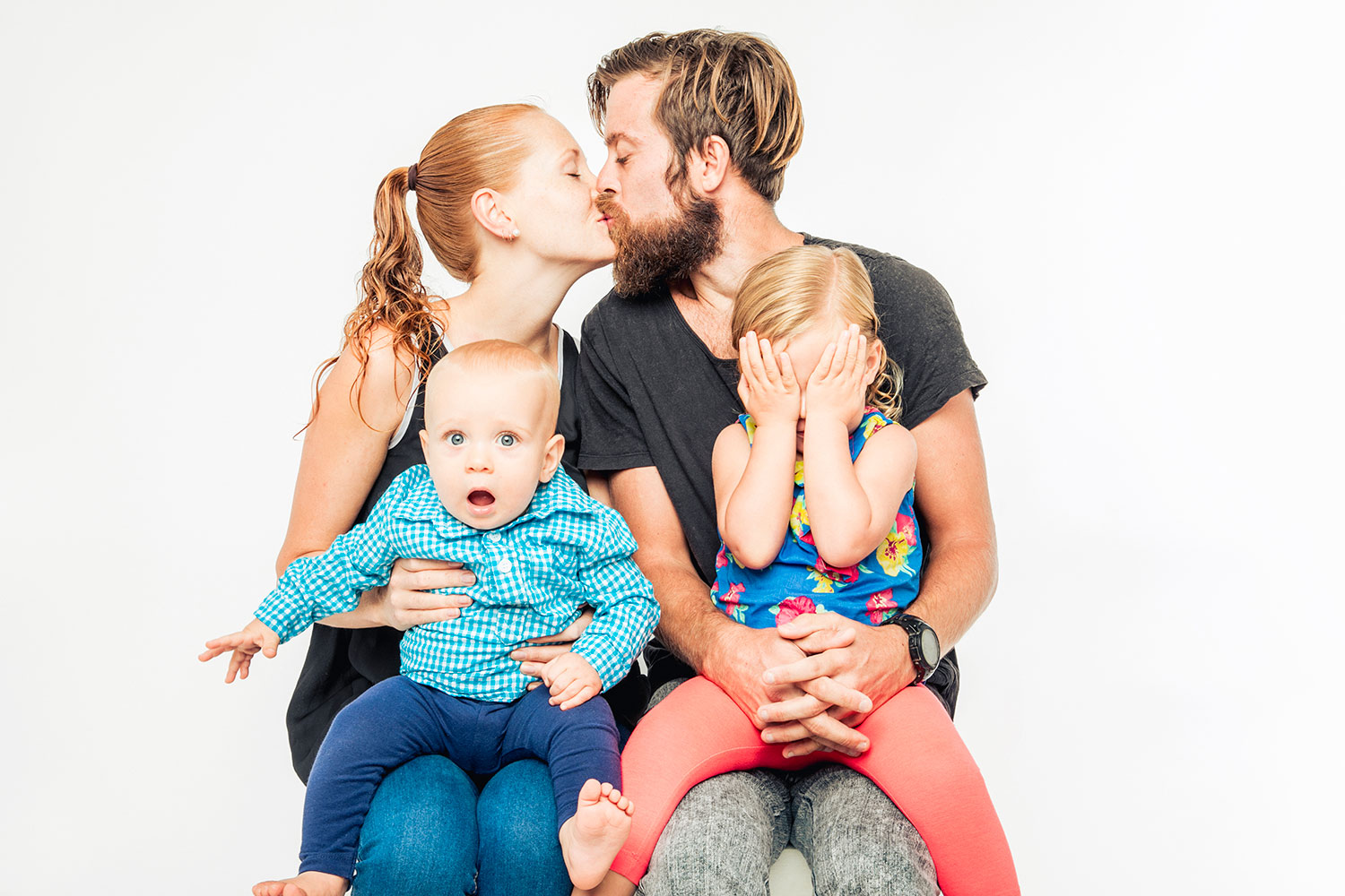 Studio family portrait session by Nic Duncan