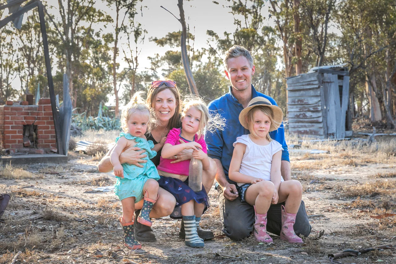 Wheatbelt-family-photos-on-the-farm-00.jpg
