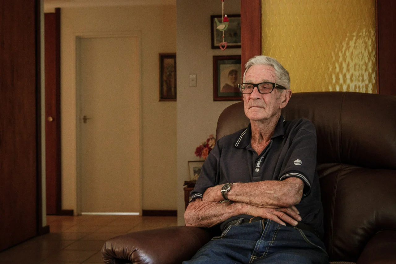 Elderly-couple-living-at-home-03.jpg