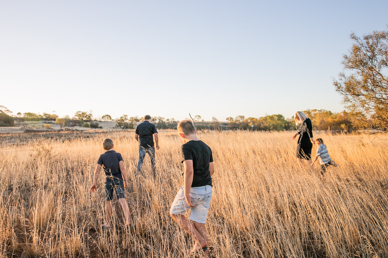 Family portrait session in Bruce Rock, in the Wheatbelt WA