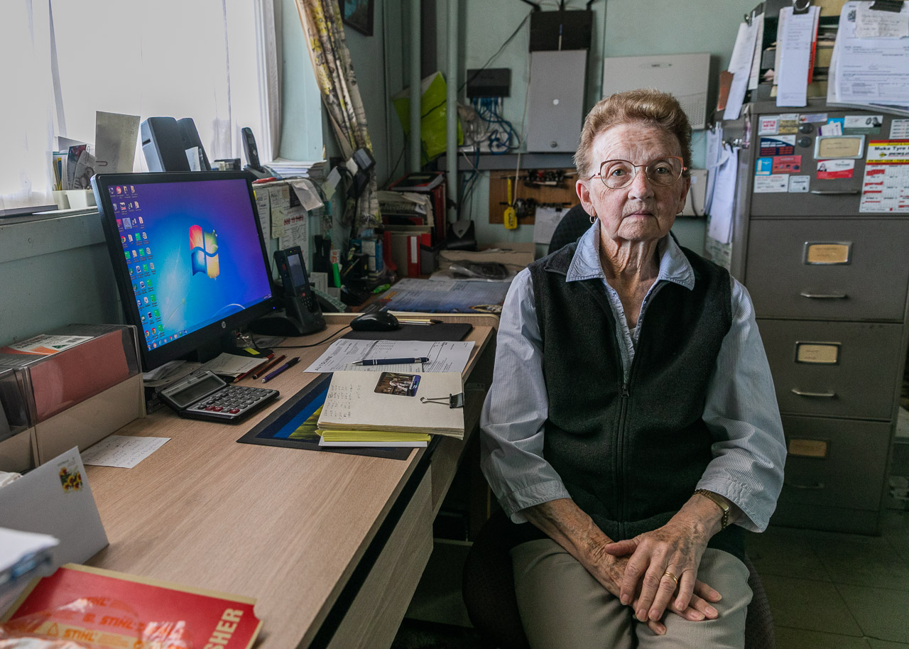 Mrs Geraghty aged 89 at her desk at the BP in Mukinbudin