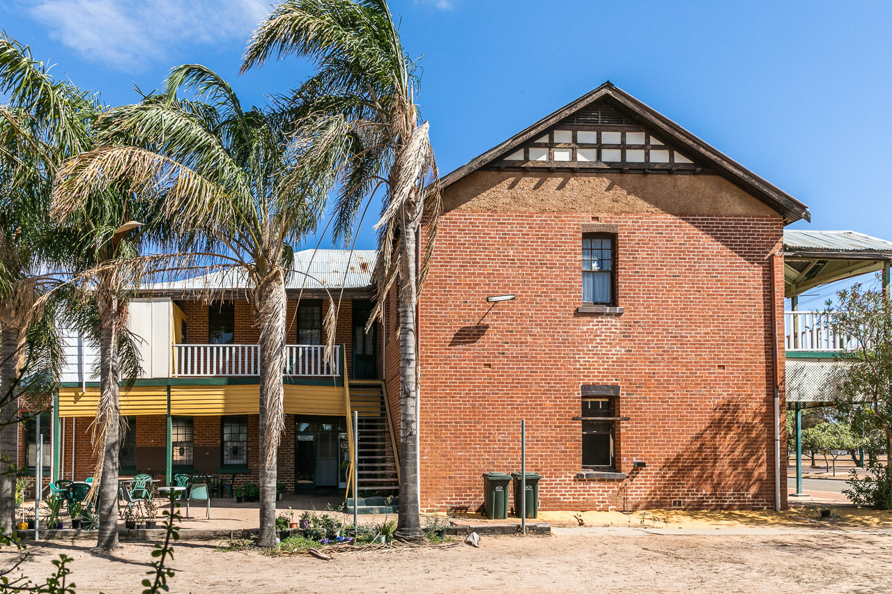 The accommodation wing of the Mukinbudin Hotel