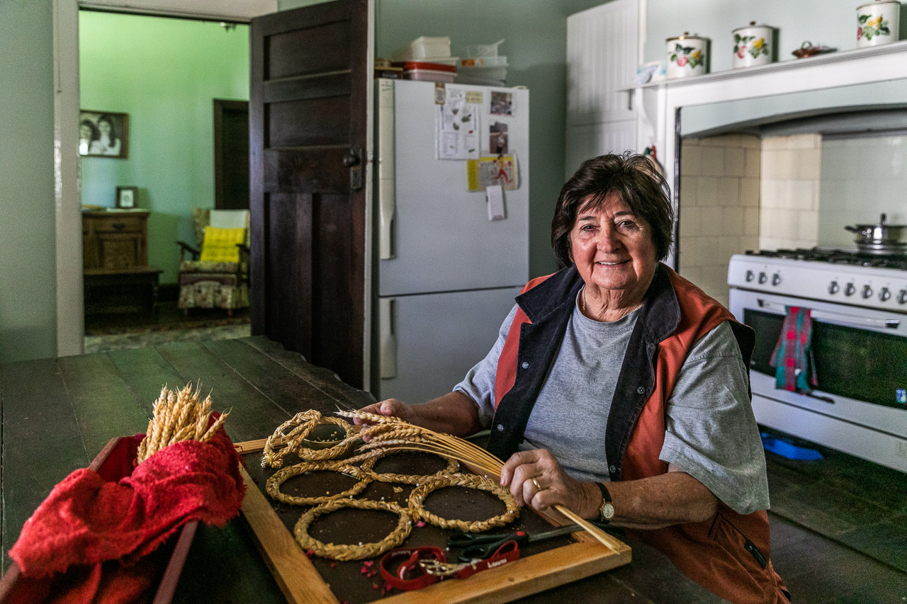 Lesley McNee, creator of corn dolly art in Koorda