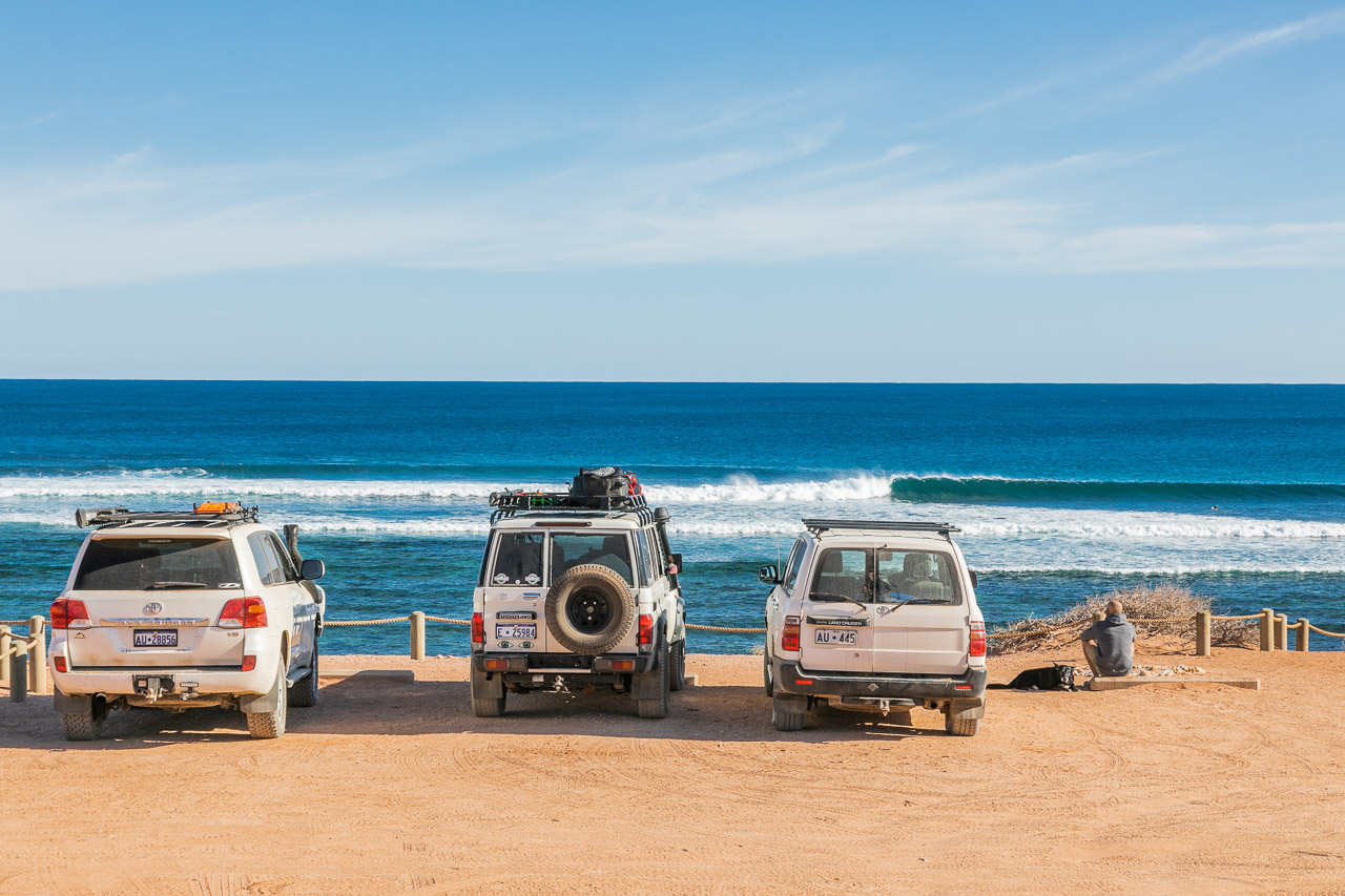 Watching the surf in the tombstones car park at Gnaraloo Station