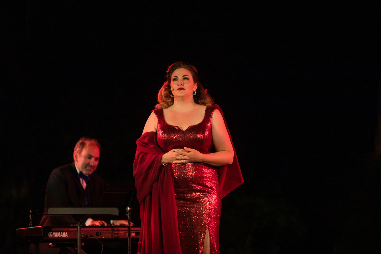 WA Opera soprano, Naomi Johns accompanied by Tommaso Pollio at the Valley of the Giants