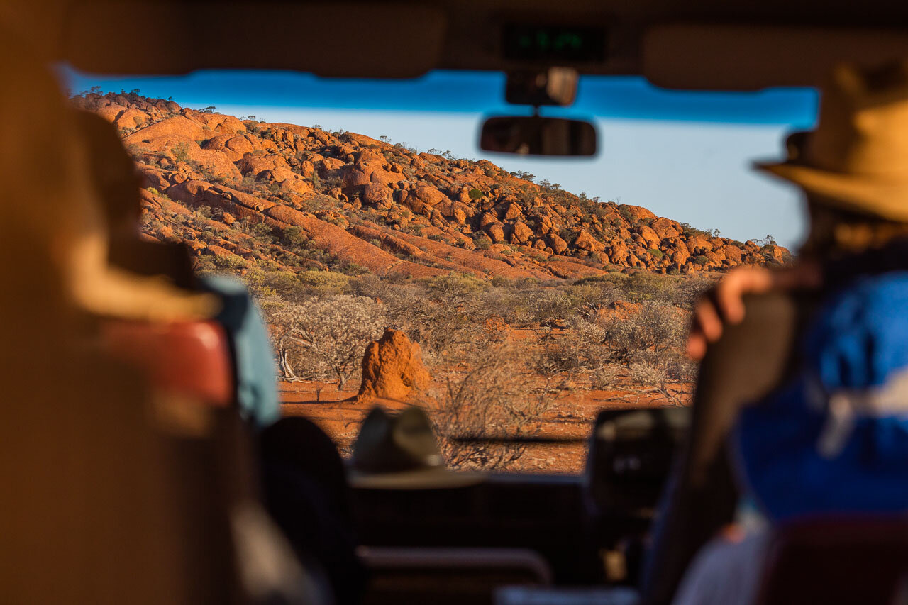 The sunset tour arrives at Budara Rock 