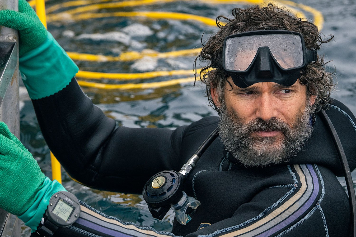 Eric Bana as Mad Macca in the film adaptation of Tim Winton's book Blueback. Filmed in Bremer Bay, directed by Robert Connelly.