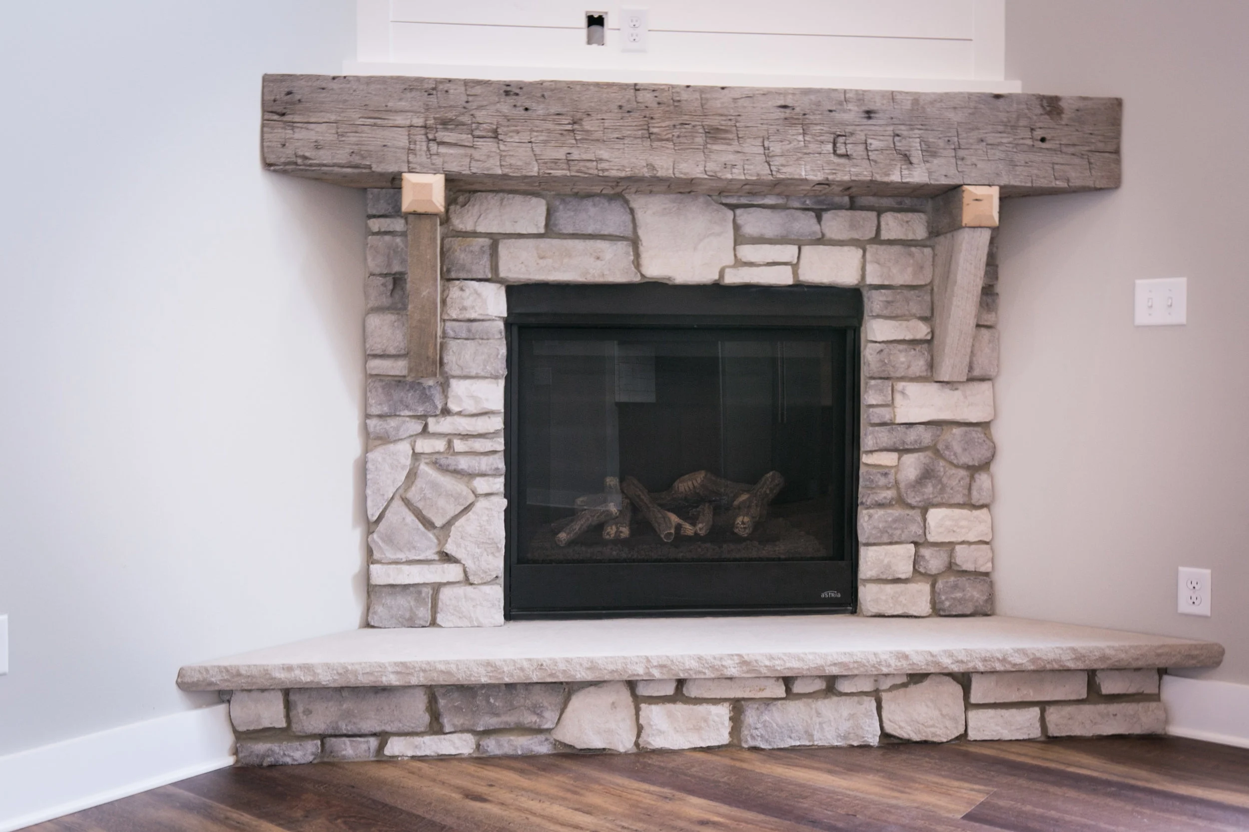 Fireplace.jpg