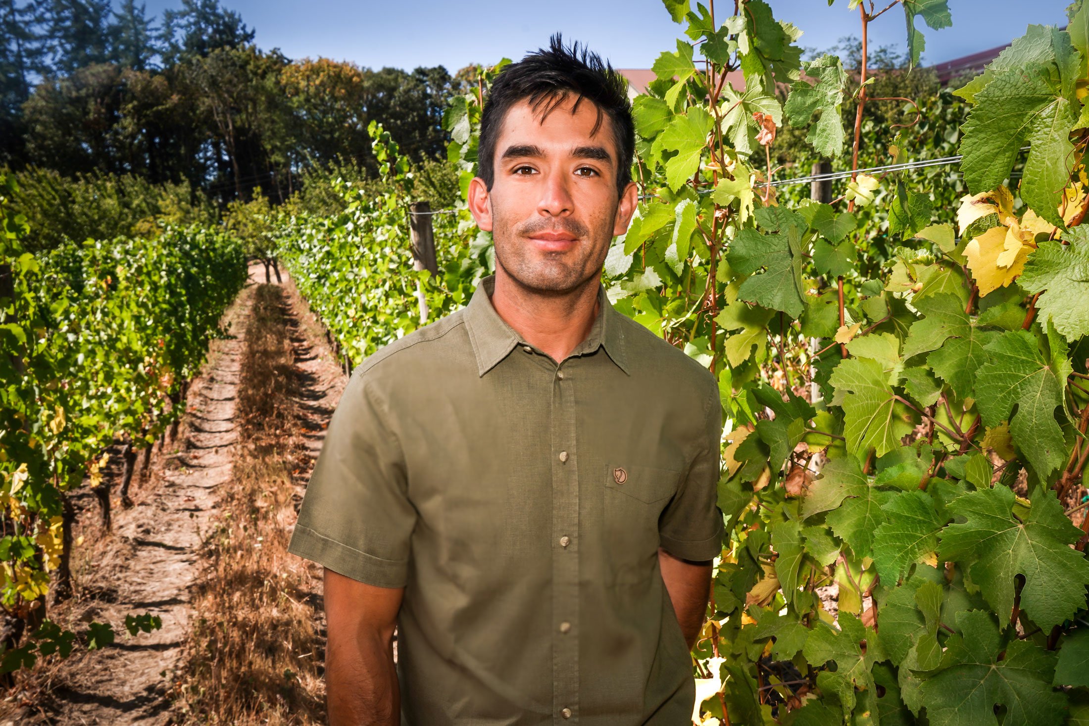 Daniel-Estrin-Photo-Winemaker-Vineyard-Manager.jpeg