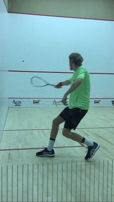 Tom Williams in his match versus Piercarlo Valdesolo