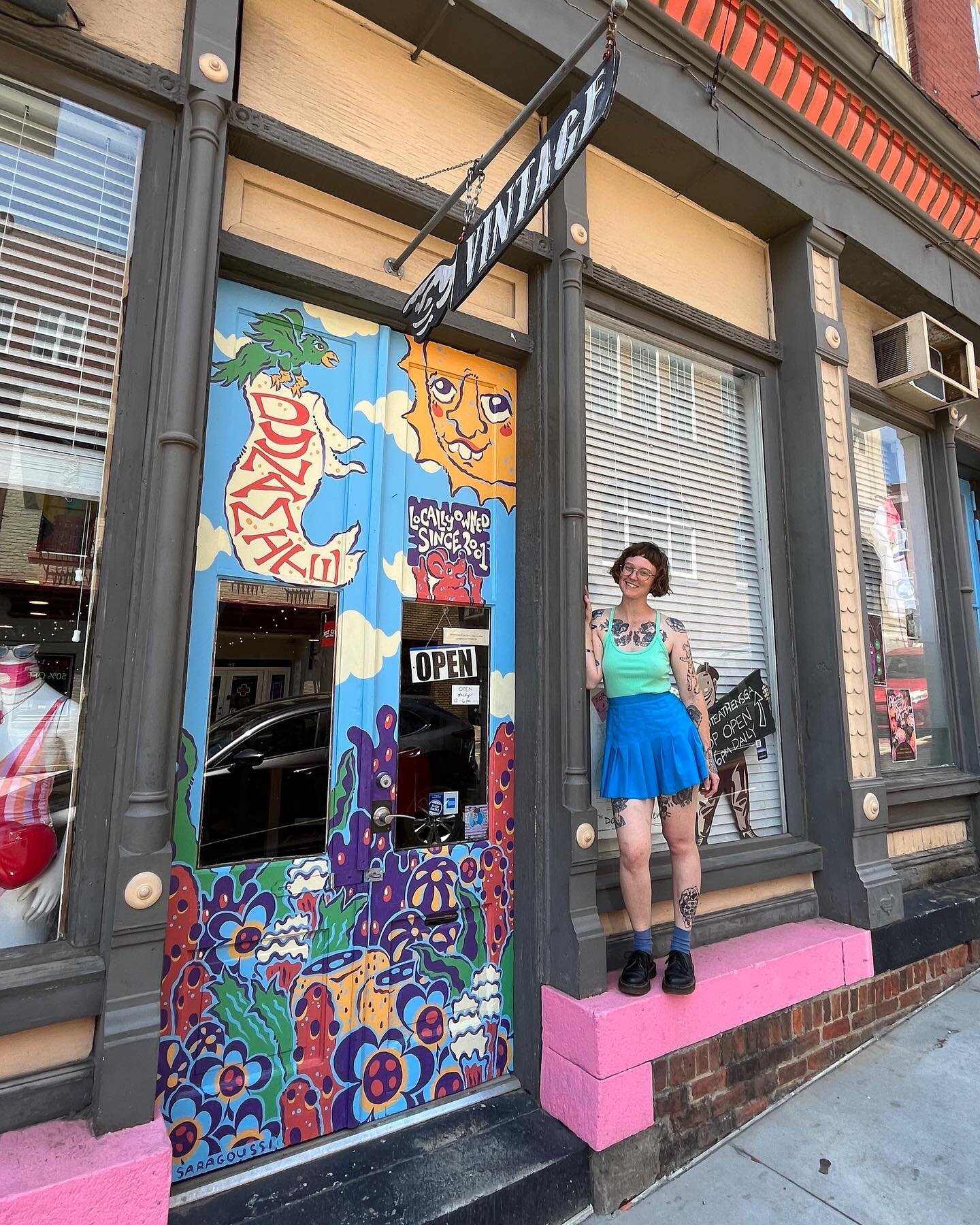 Painted a 🌸garden party🌸 on the @dynamiteathensga doors! 
thanks @teamscraps and @downtownathga for the support 💕🪲🐛✨