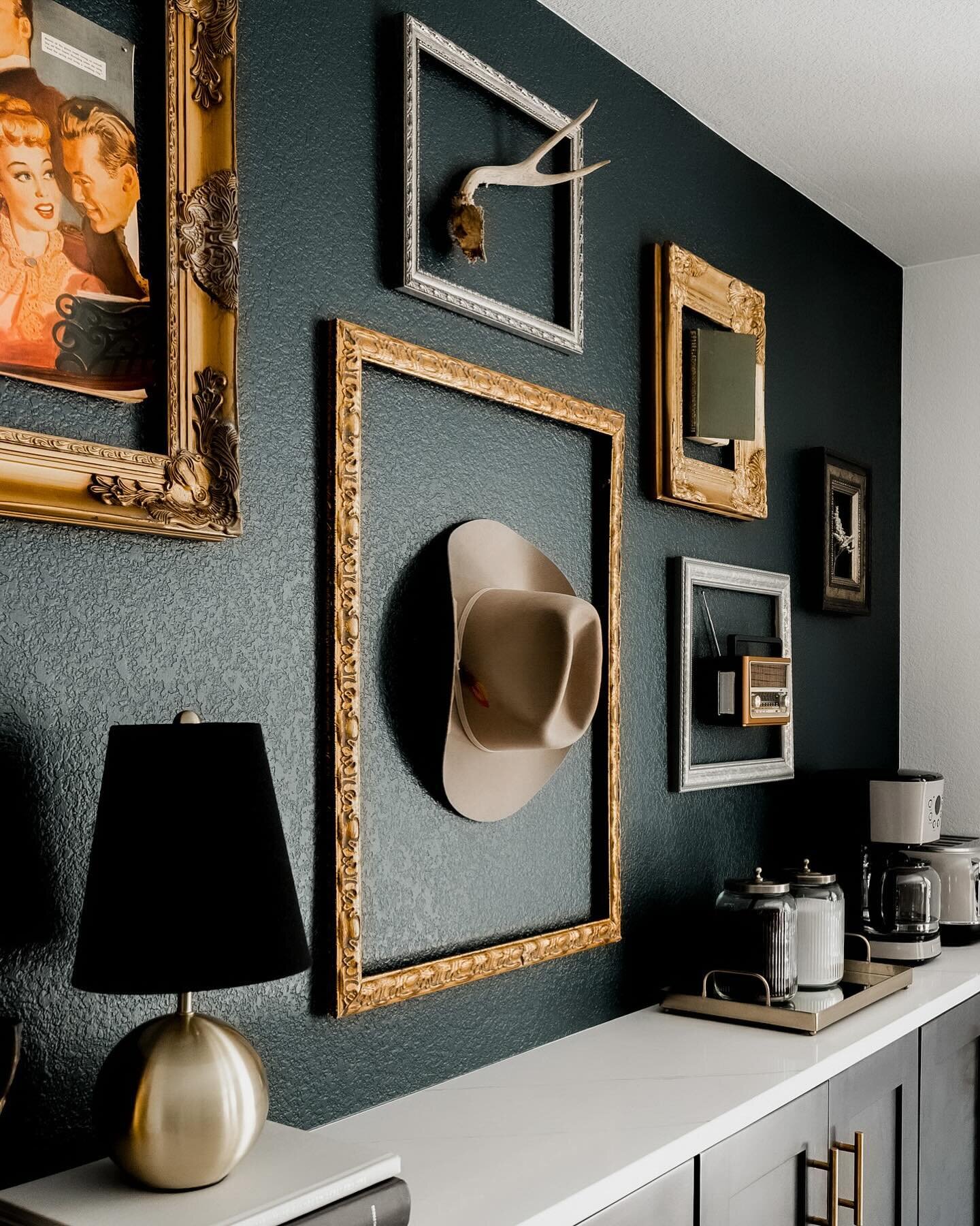2D art is great and all&hellip; butttt, this fun 3D gallery wall full of ornate frames and enchanting objects make for a bold statement over this coffee bar 🤗 What do you guys think?!