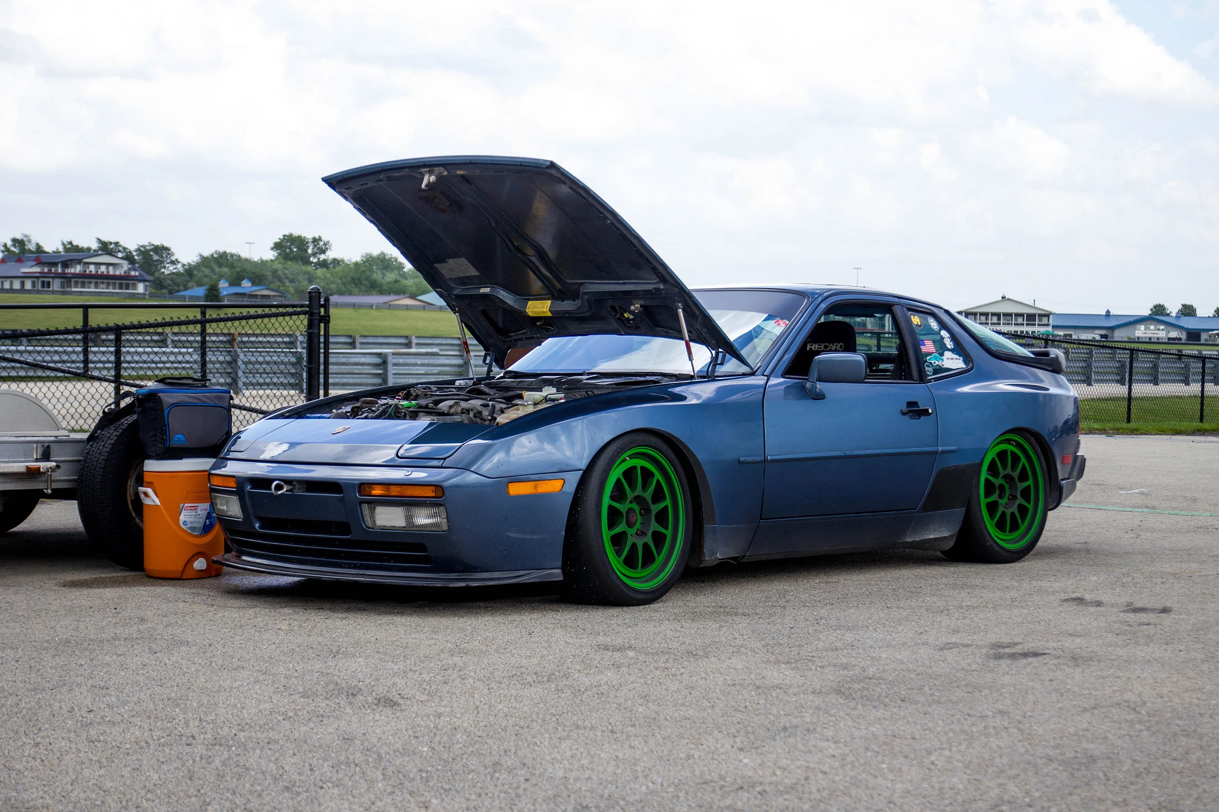 PORSCHE