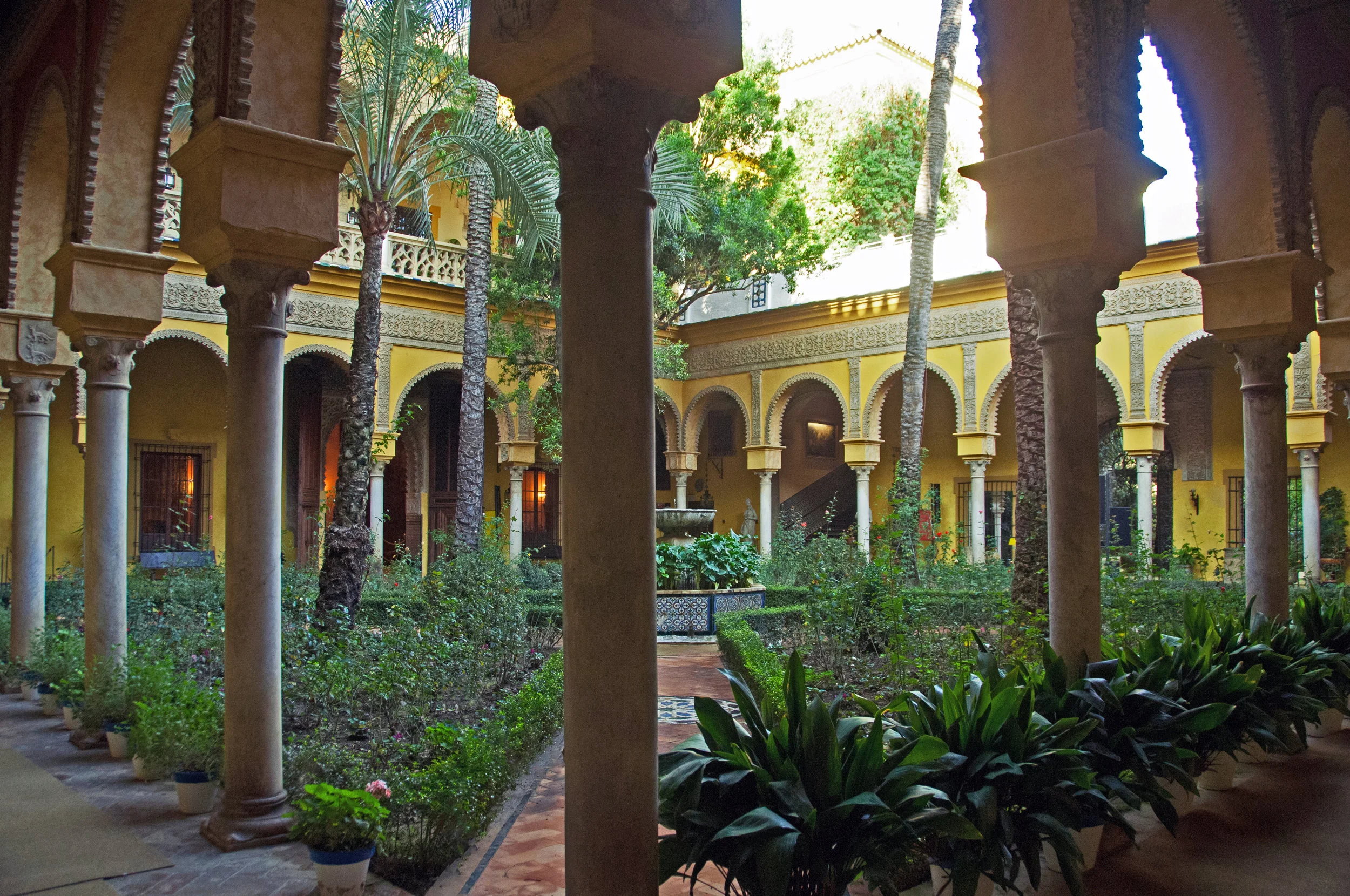 Main courtyard at Palacio de las Dueñas